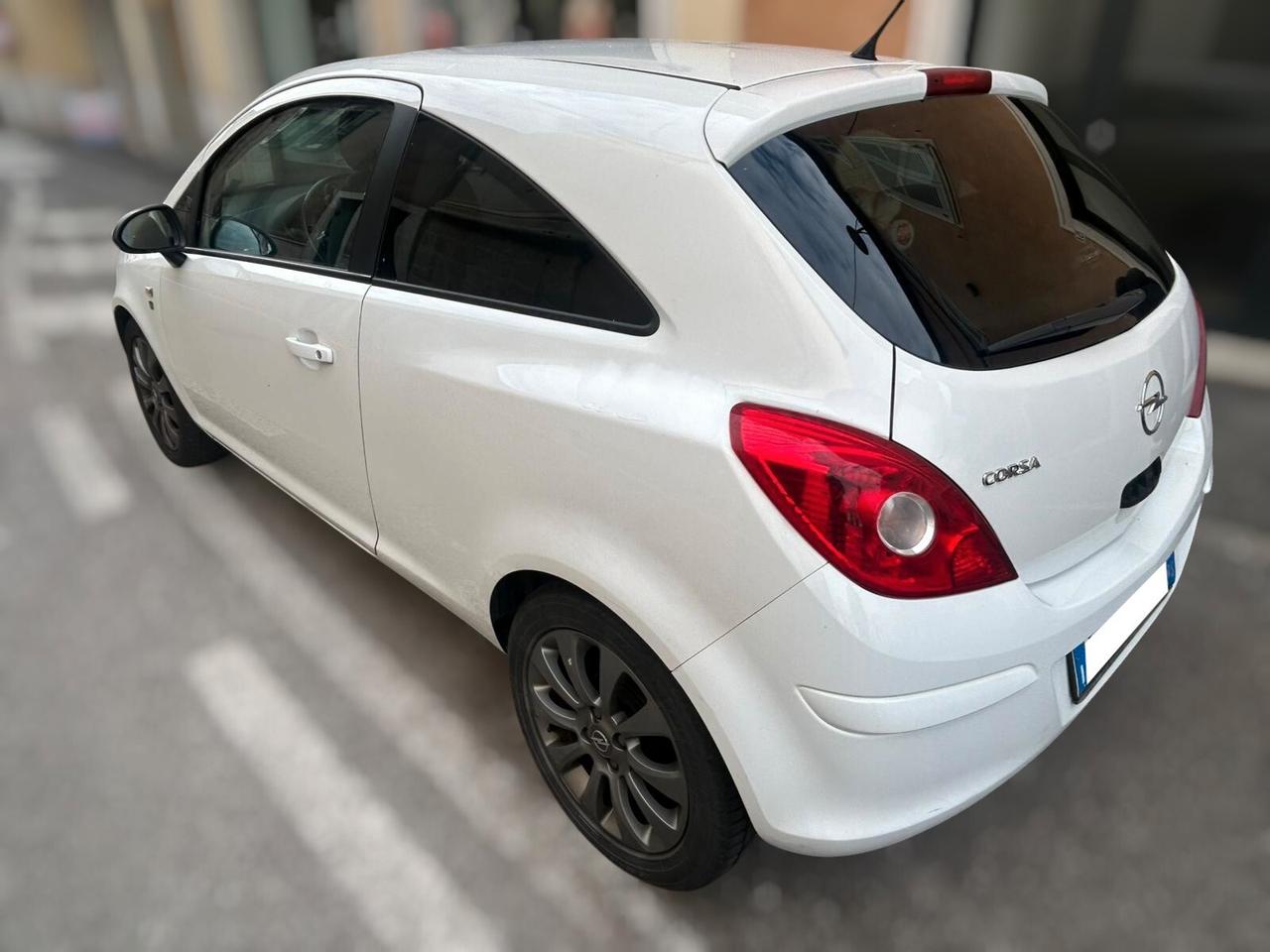 Opel Corsa 3p 1.2 85cv - ANCHE PER NEOPATENTATI