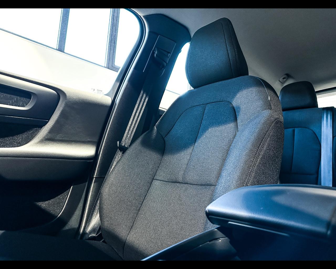 VOLVO XC40 Essential B3 AUT