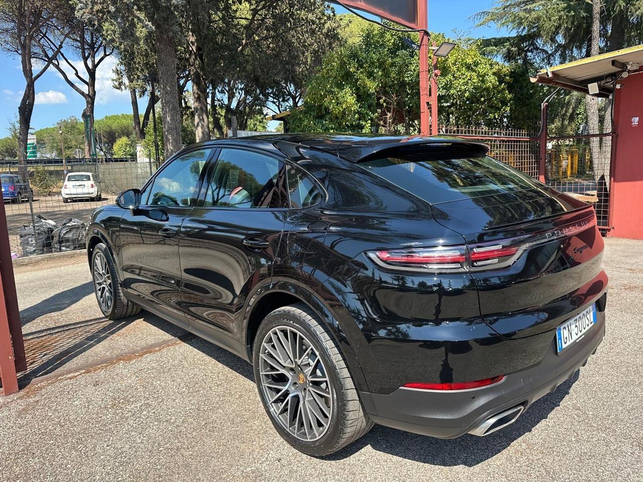 Cayenne Coupé 3.0 V6 E-Hybrid ROSSO CARTIER KAMERA *PROMO* FULL OPTIONAL