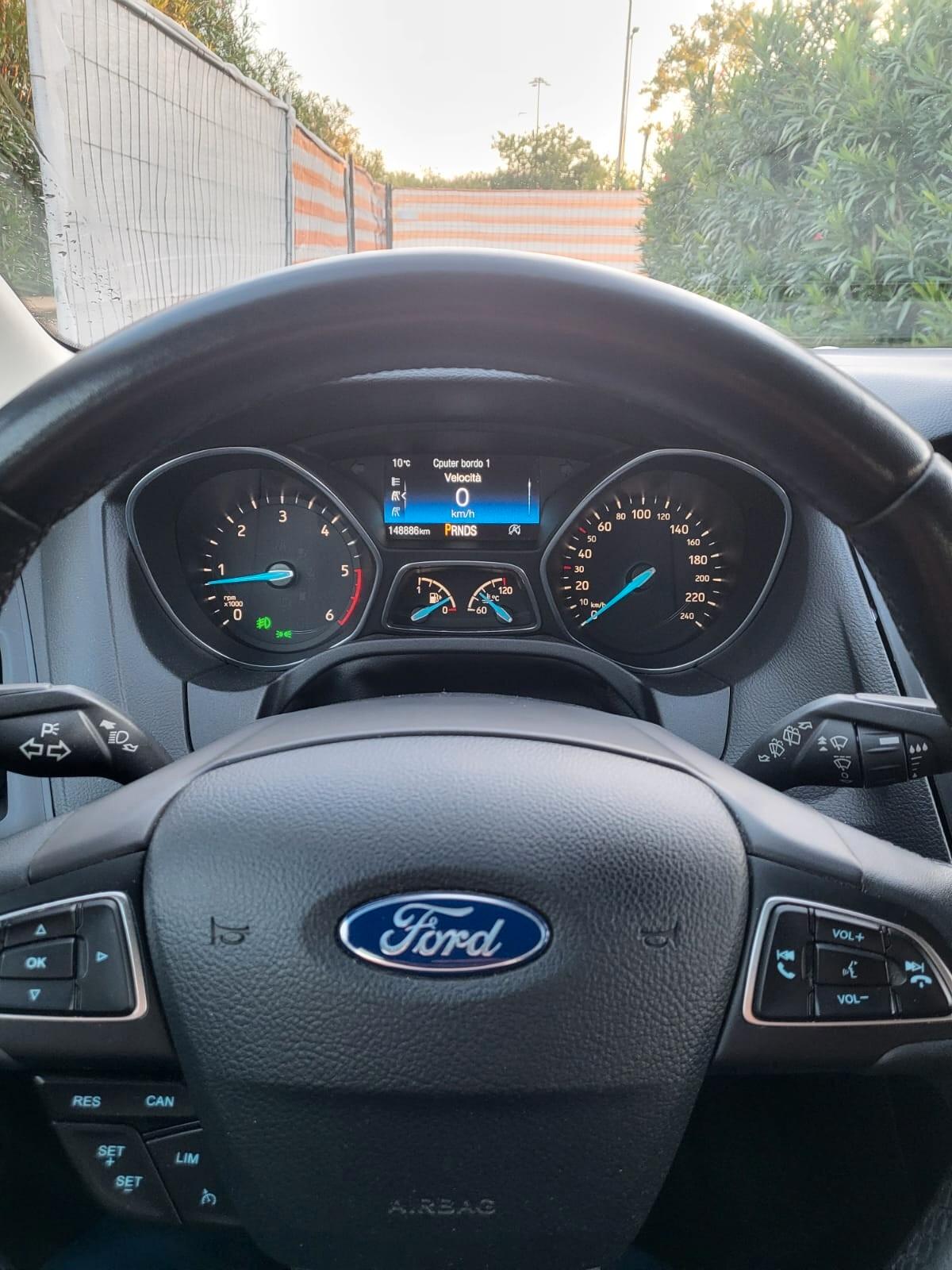 Ford Focus 1.5 TDCi 120 CV Start&Stop Powershift SW Titanium
