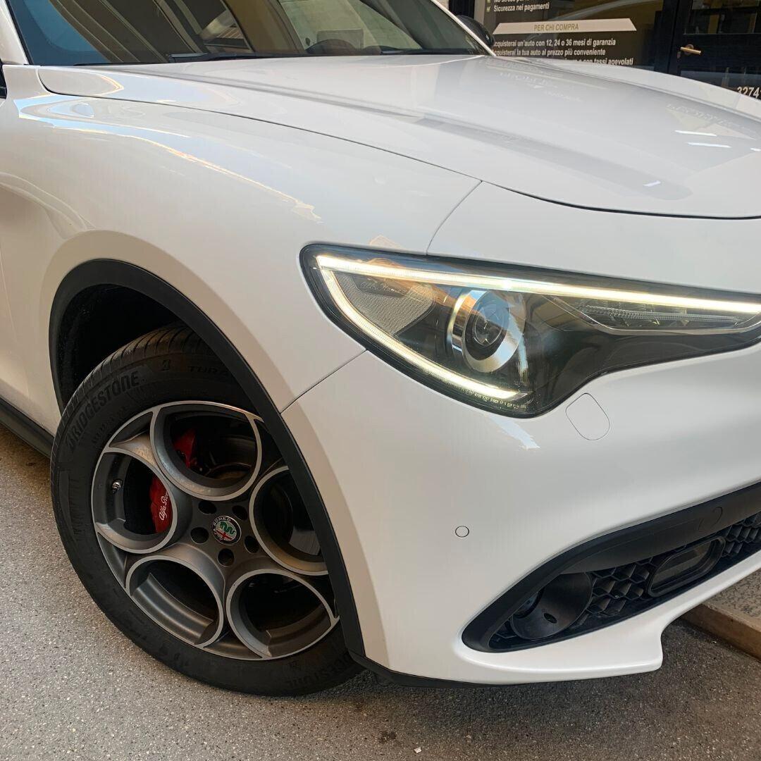 Alfa Romeo Stelvio 2.2 Turbodiesel 210 CV AT8 Q4 B-Tech