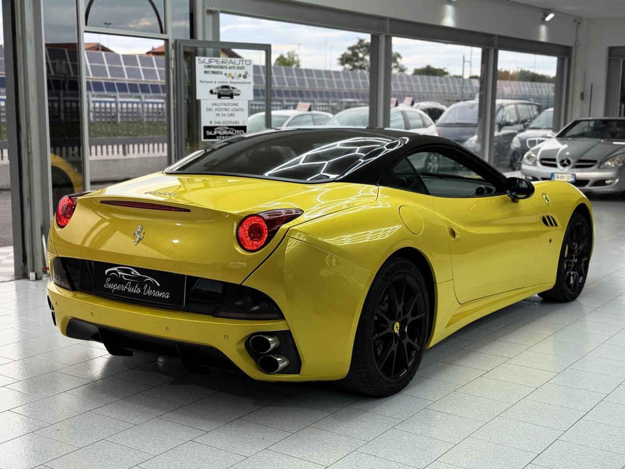 GIALLOTRIPLOSTRATO Ferrari California DCT