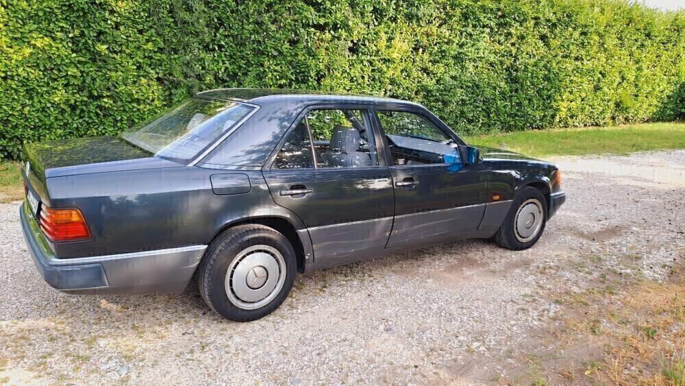 Mercedes-benz E 230 230 e clima