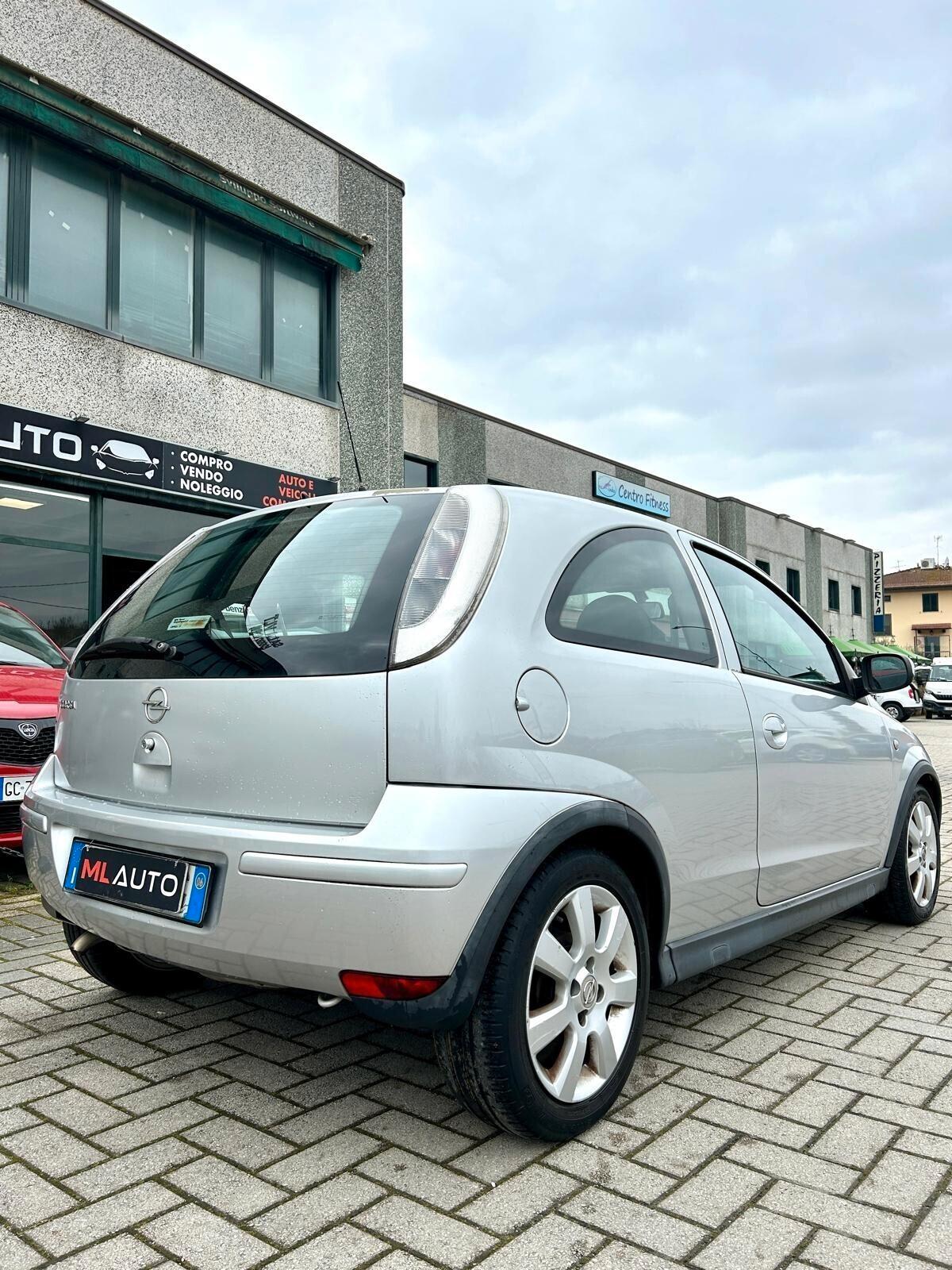 Opel Corsa 1.0i 12V cat 3 porte Club - OK NEOPATENTATO