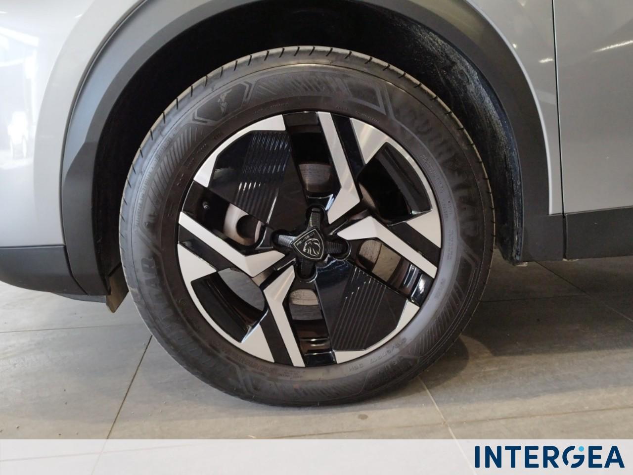 PEUGEOT 2008 1.2 puretech Allure s&s 130cv eat8