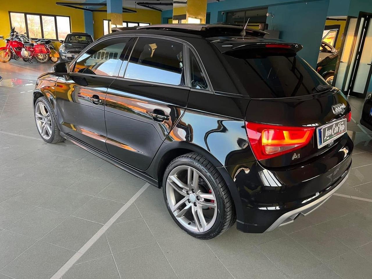 Audi A1 1.6 TDI 105 CV tetto apribile misto pelle full