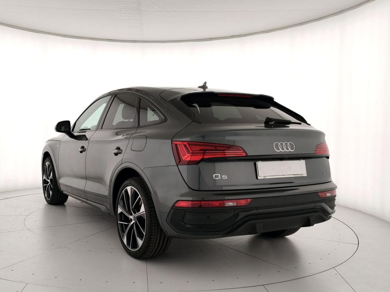 Audi Q5 sportback 55 2.0 tfsi e identity black quattro s-tronic