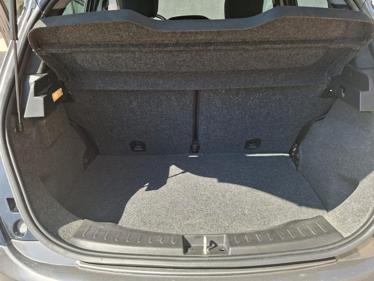 Lancia Ypsilon 0.9 TwinAir 85 CV 5 porte Metano Ecochic Gold