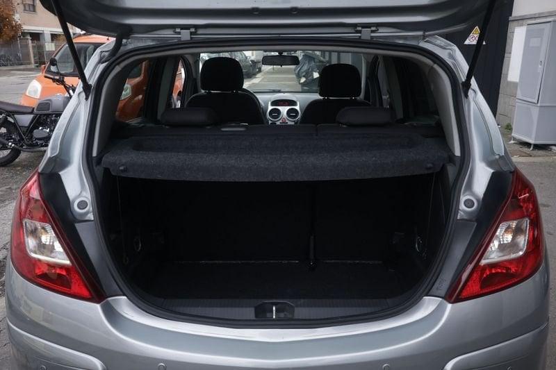 Opel Corsa Corsa 1.2 5 porte Cosmo