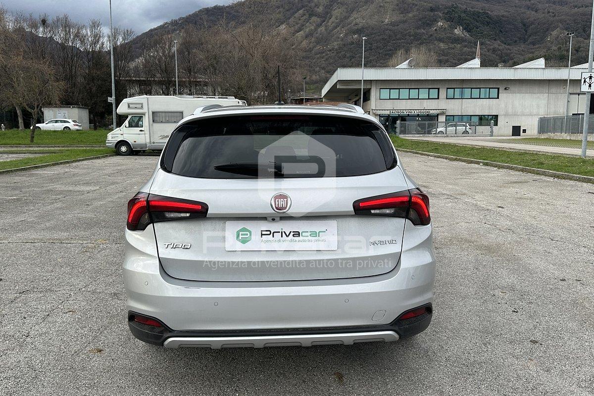 FIAT Tipo 1.5 Hybrid DCT SW Cross