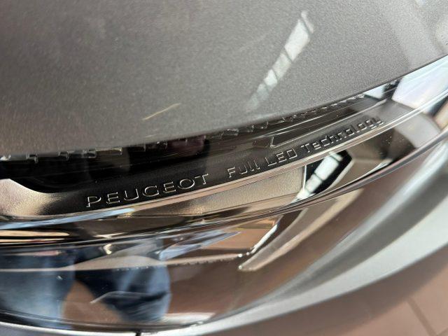 PEUGEOT 3008 PureTech Turbo 130 Allure 360/Full-led/Ambient lig