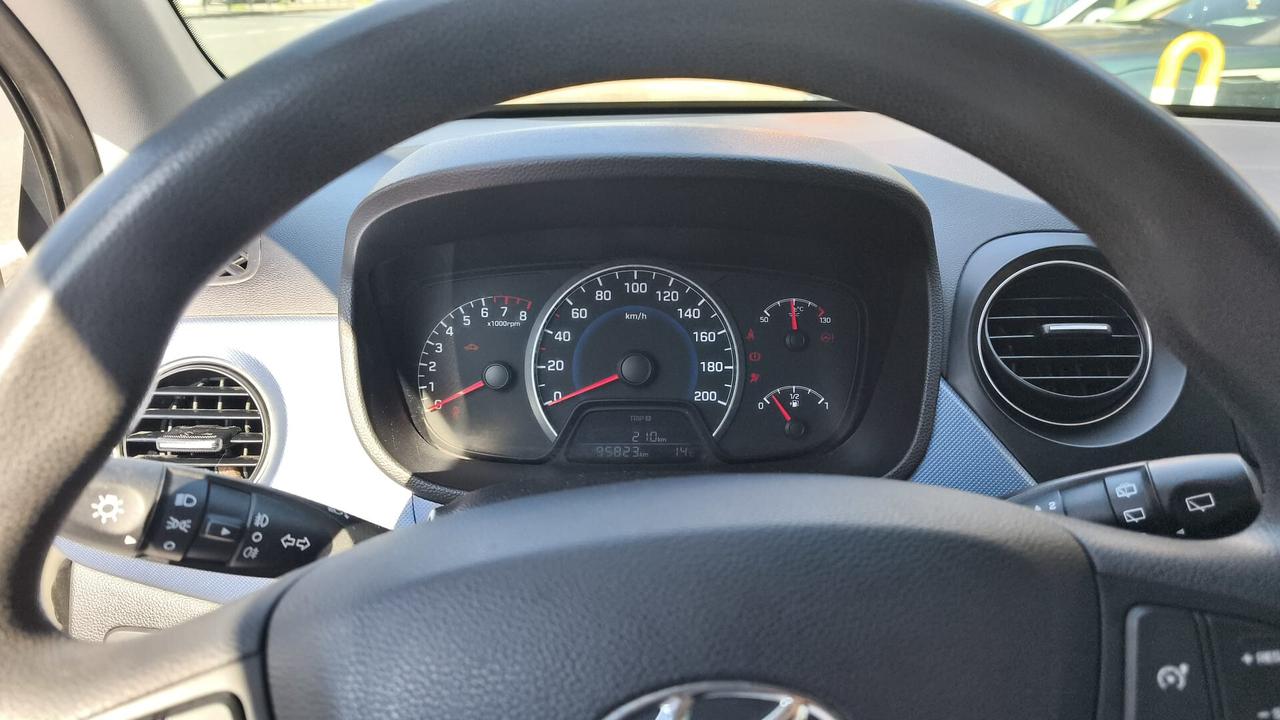 Hyundai i10 1.0 MPI BENZINA MOTORE NUOVO 2014 USATO