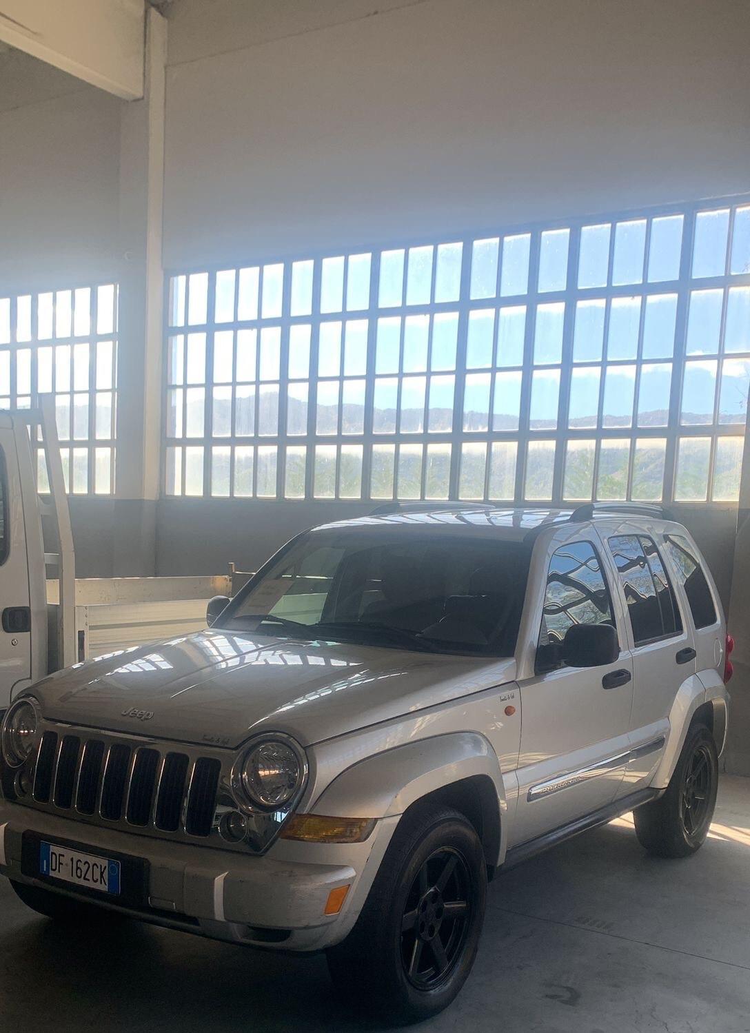 Jeep Cherokee 2.8 CRD Limited