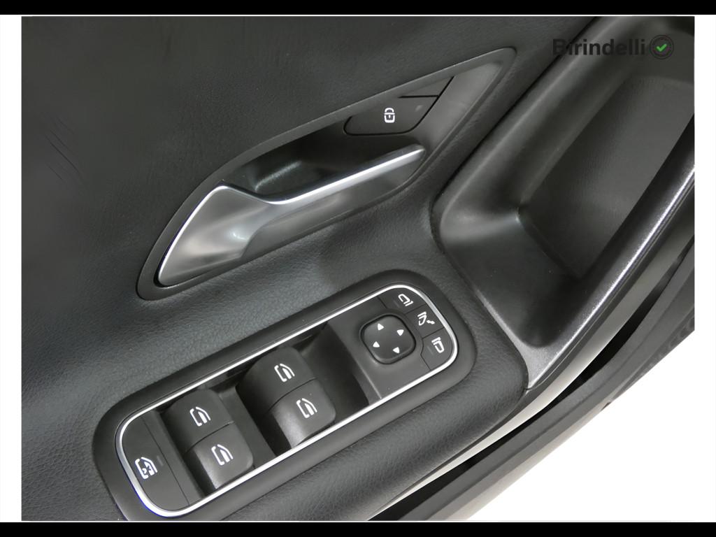 Mercedes-Benz Classe A (W177) - A 180 d Automatic Progressive Advanced