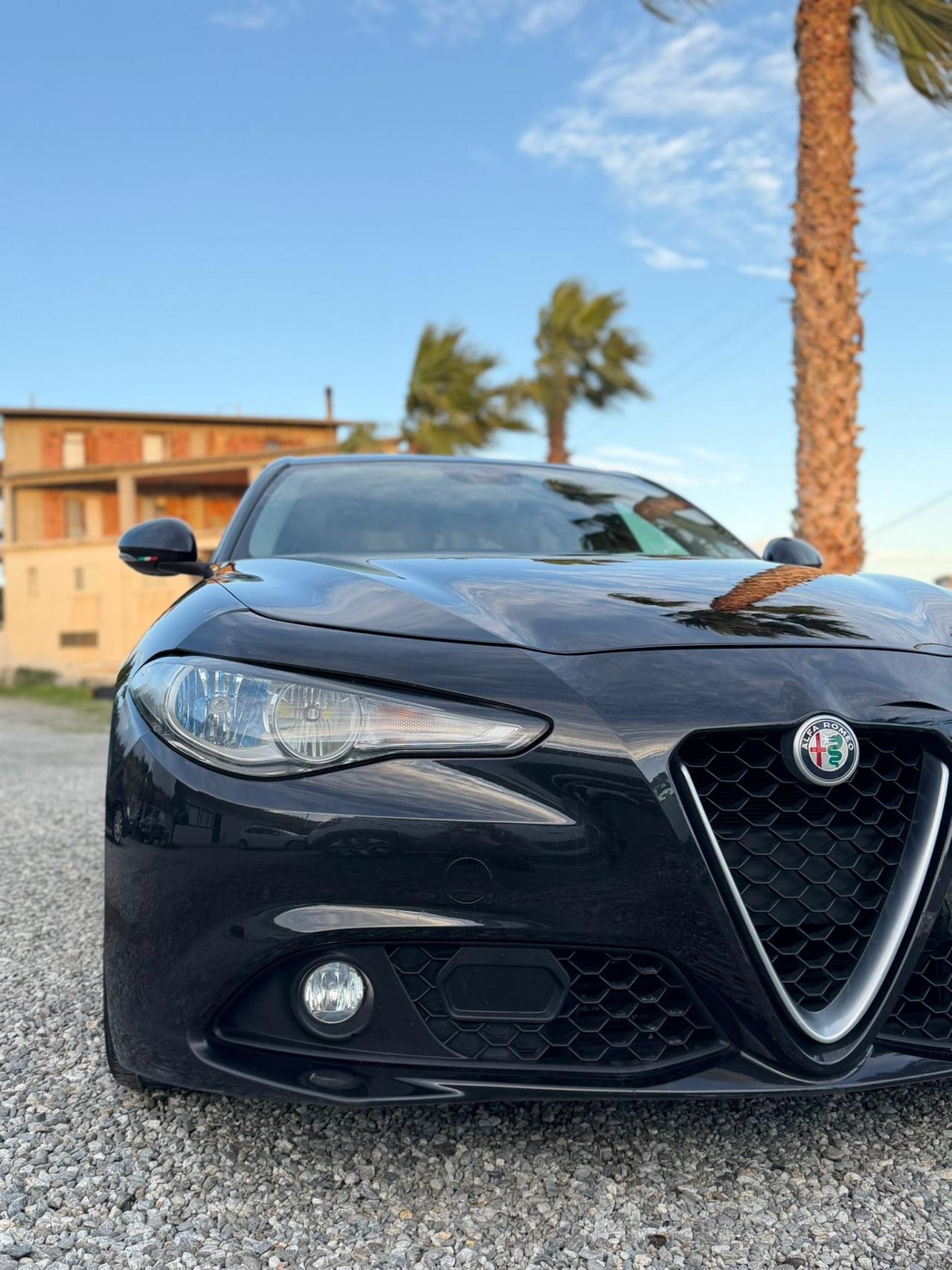 Alfa Romeo Giulia 2.2 Turbodiesel 150 CV Business Launch Edition