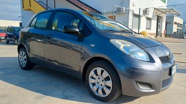 Toyota Yaris 1.4 D-4D DPF 5 porte Sol