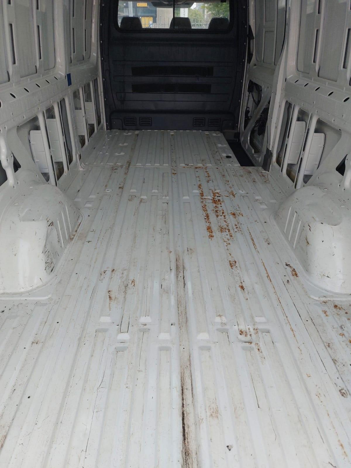 Volkswagen Crafter 35 L2H3 163cavali 42700 chilometri!!!