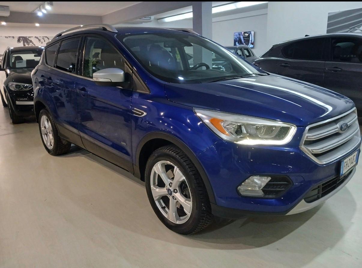 Ford Kuga 2.0 TDCI 150 CV S&S 4WD Titanium