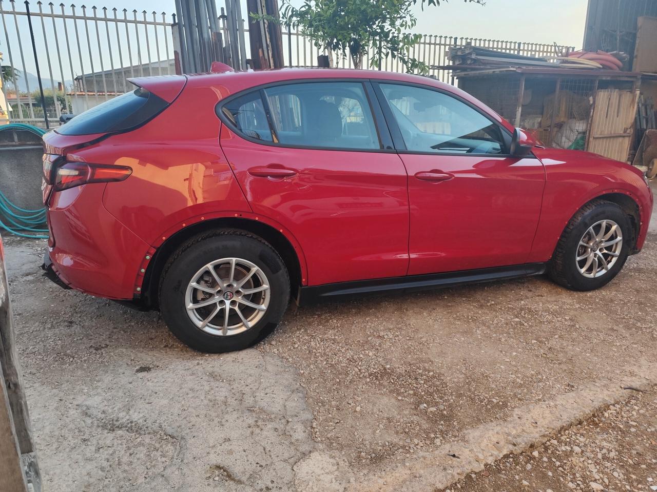 Alfa Romeo Stelvio 2.2 Turbodiesel 160 CV AT8 RWD Business