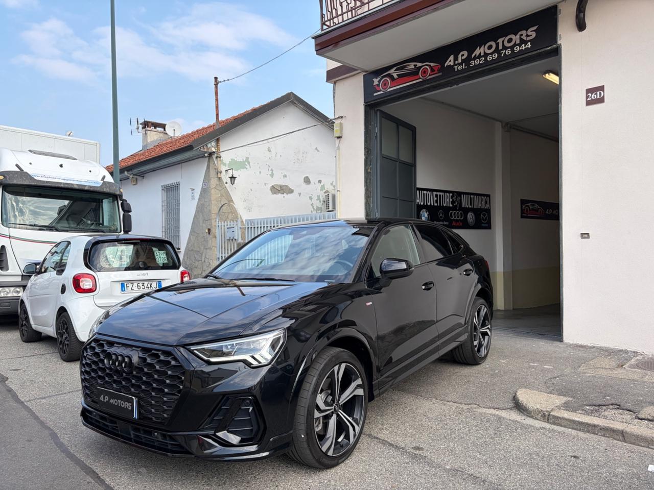 Audi Q3 SPB 45 TFSI quattro S tronic Identity Black