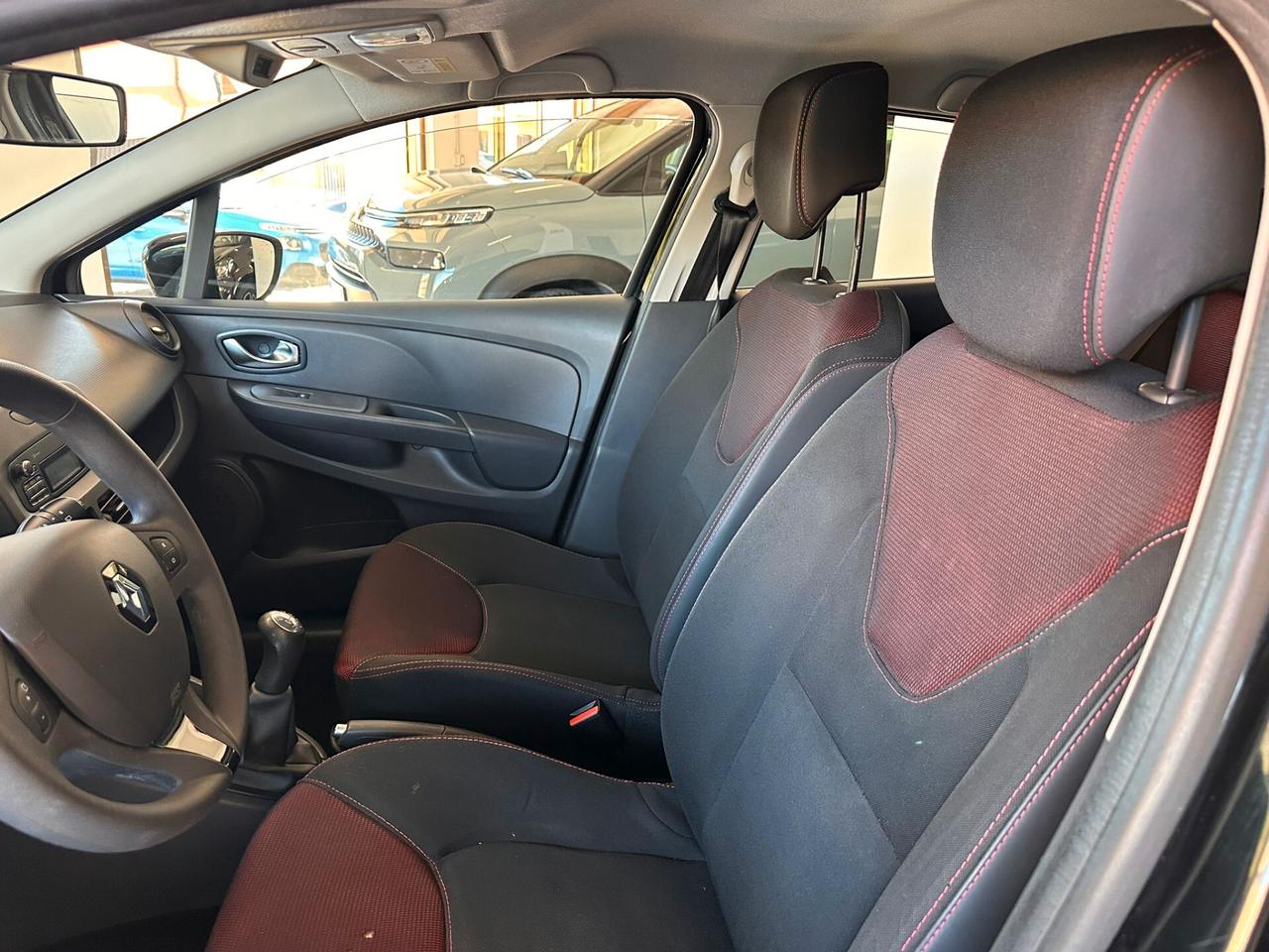 Renault Clio 1.2 75CV 5 porte Wave