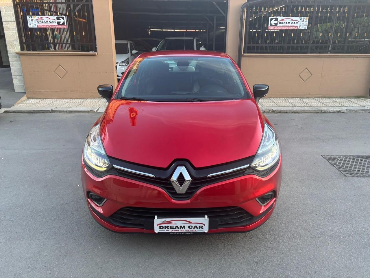 Renault Clio dCi 8V 90 CV 5 porte Moschino Intens