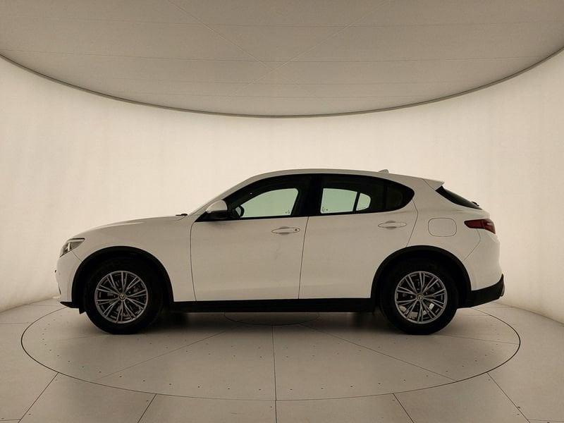 Alfa Romeo Stelvio 2.2 t Business Q4 190cv auto