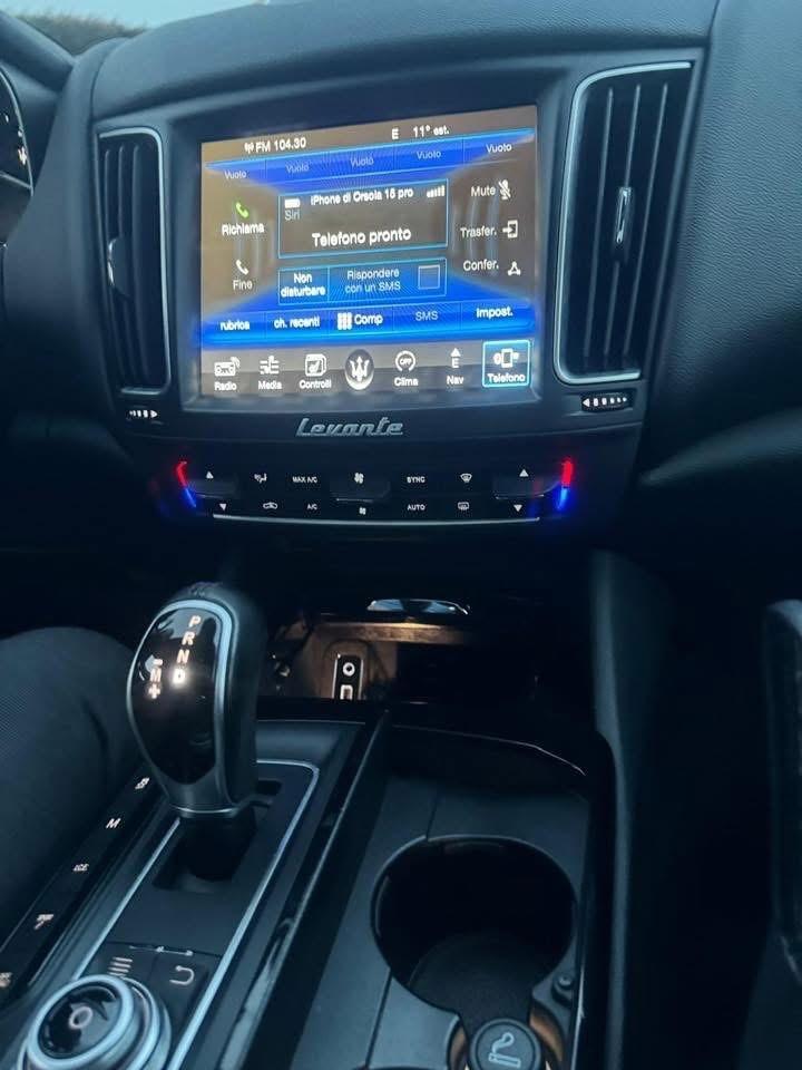 Maserati Levante V6 Diesel AWD tetto apribile
