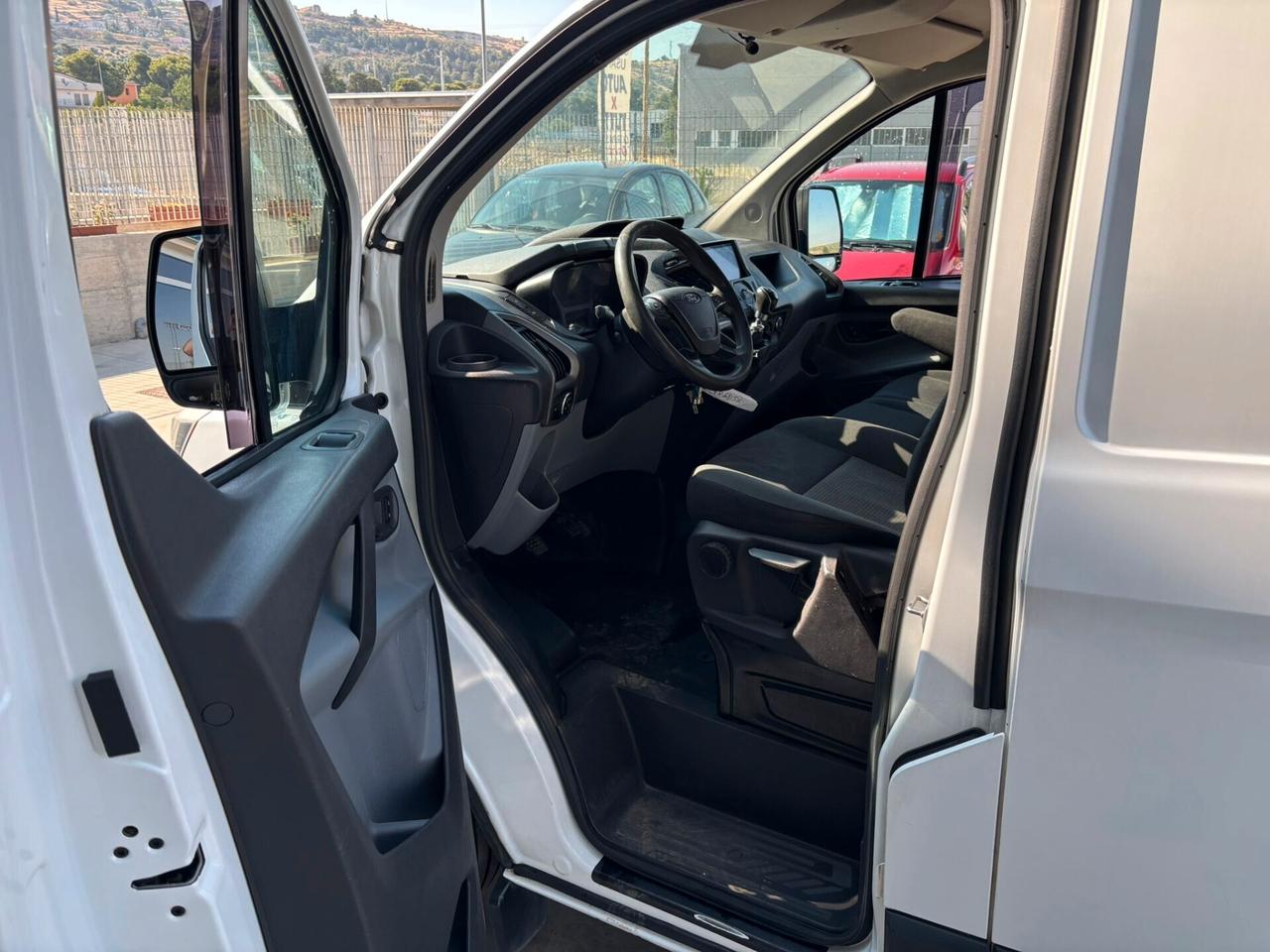 Ford Transit Custom 310 2.0 TDCi 170 PC Furgone Titanium