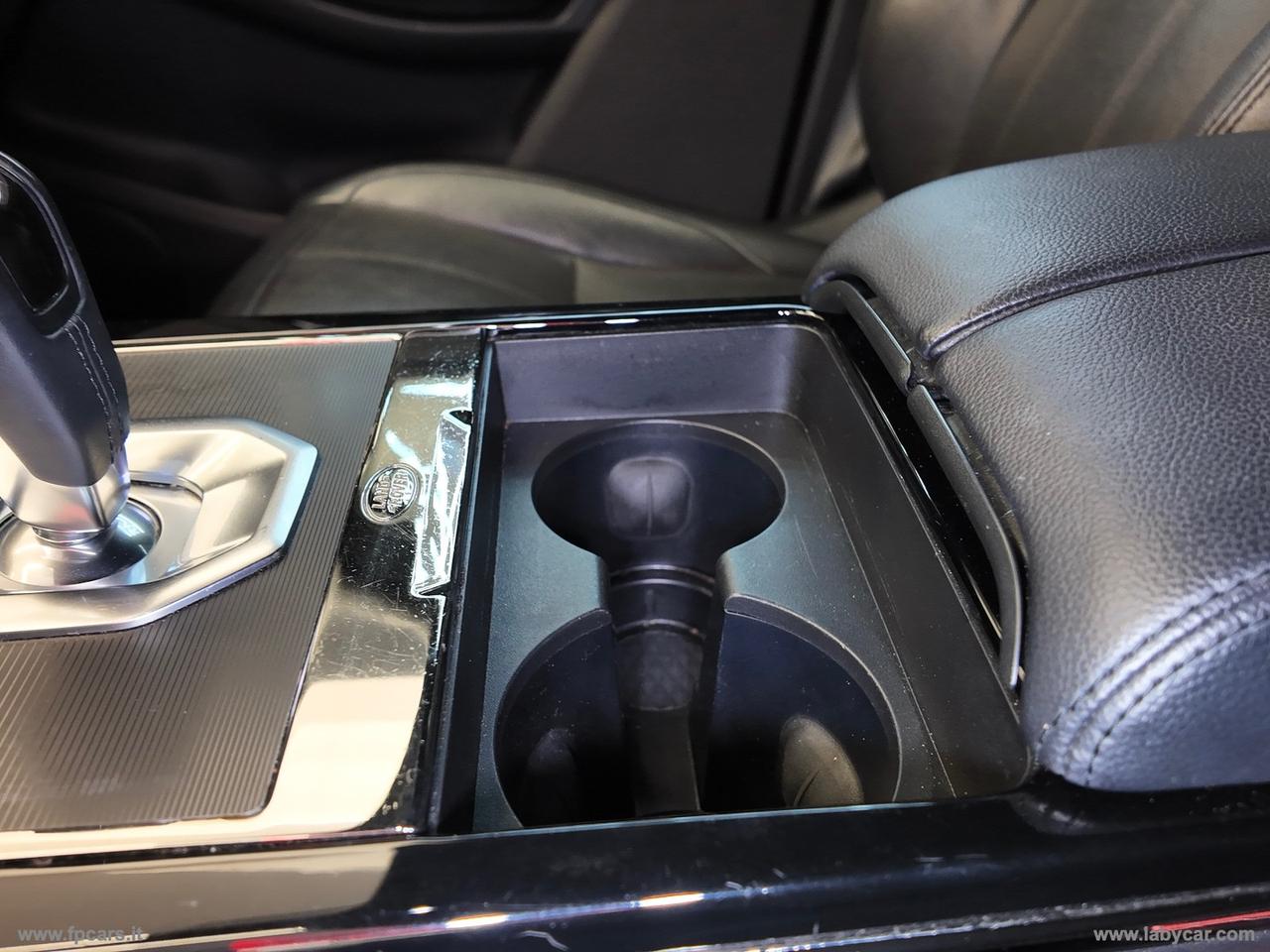 LAND ROVER RR Evoque 2.0D L.Flw 150 AWD R-Dyn.HSE