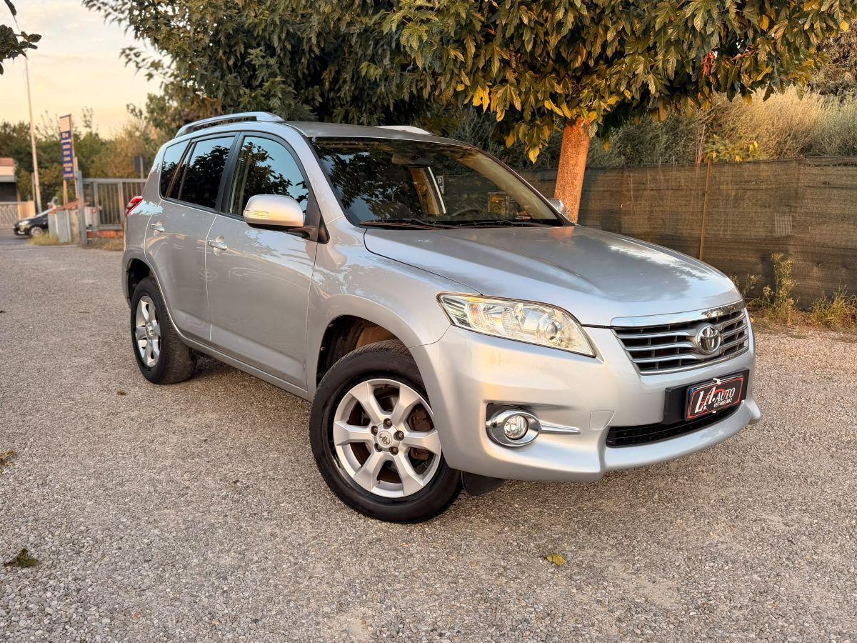 TOYOTA - RAV4 - 2.2 D-4D 150CV 4WD Exclusive