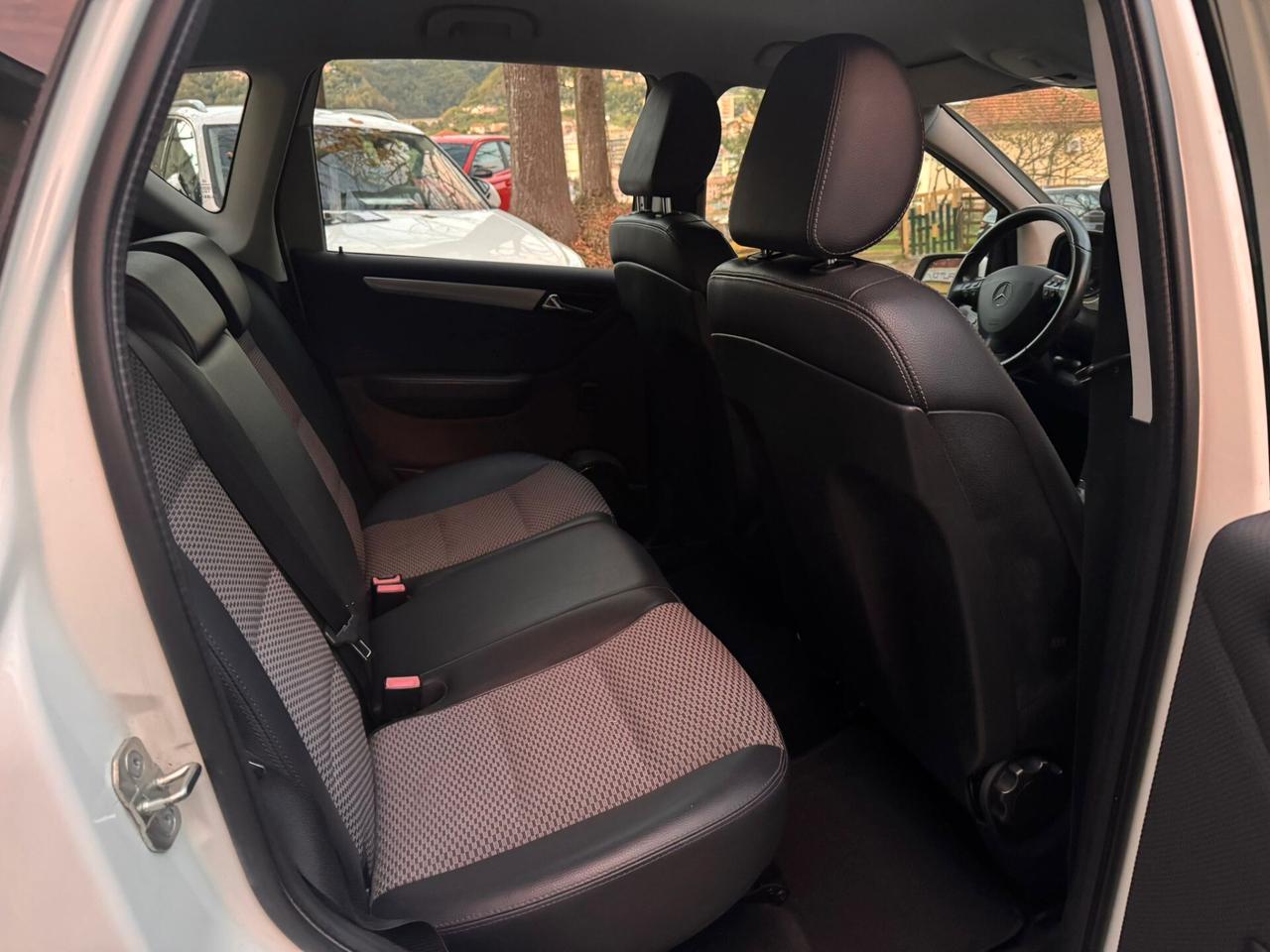 Mercedes-benz A 160 BlueEFFICIENCY Premium GARANZIA 1 ANNO