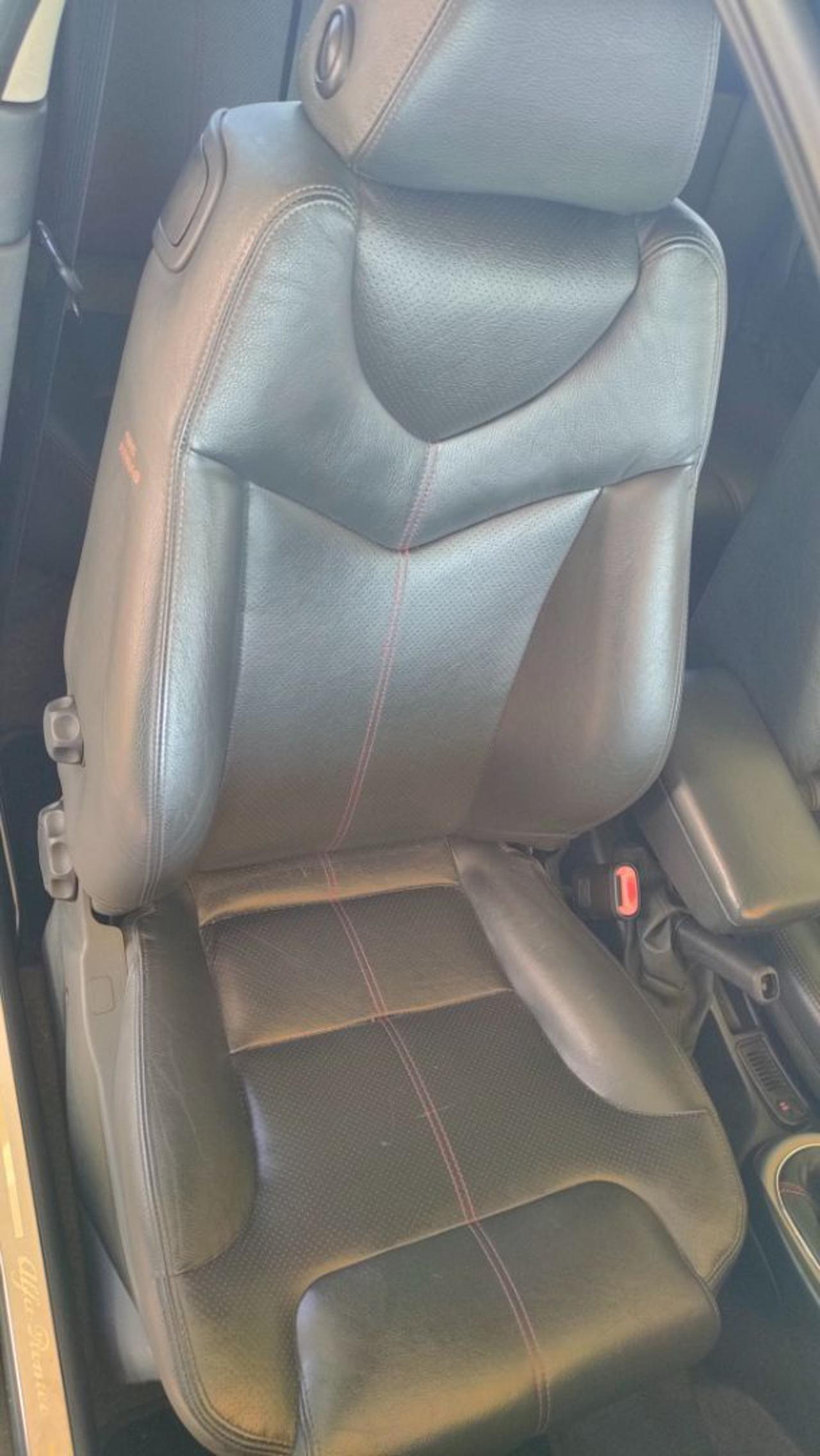 Alfa Romeo 147 2.0i 16V Twin Spark 150 CV 3p. Distinctive MANUALE