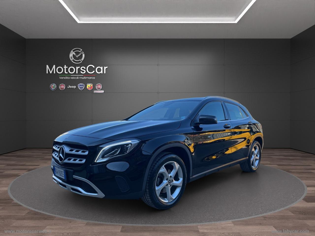 MERCEDES-BENZ GLA 200 Sport
