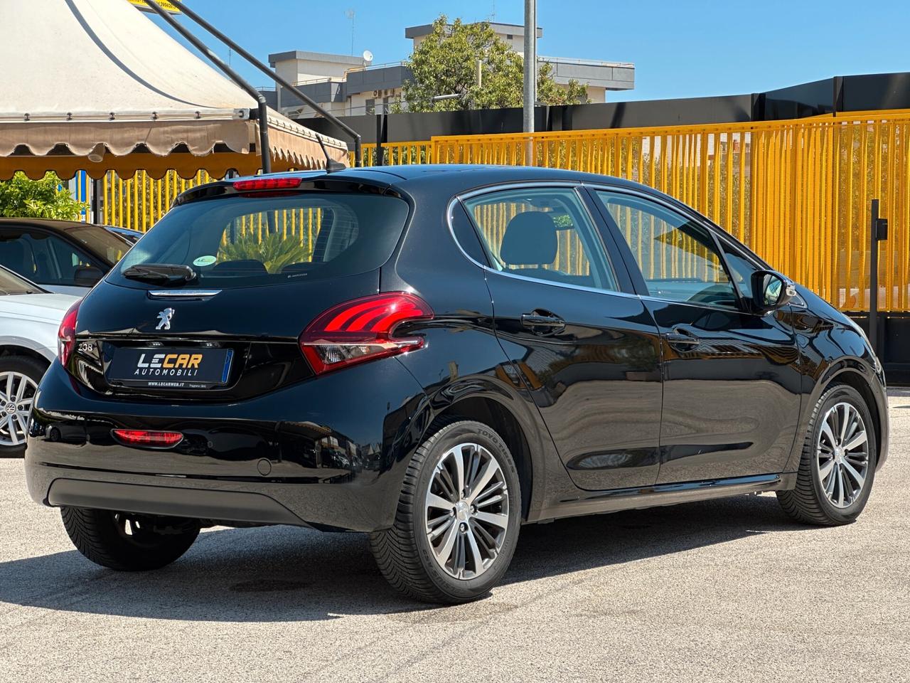 PEUGEOT 208 1.6 BlueHDi 100 5 porte Allure