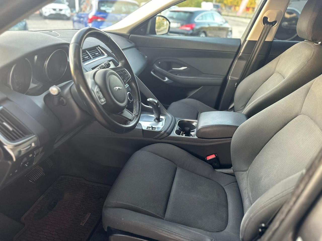 Jaguar E-Pace 2.0D 150 CV AWD aut. R-Dynamic HSE