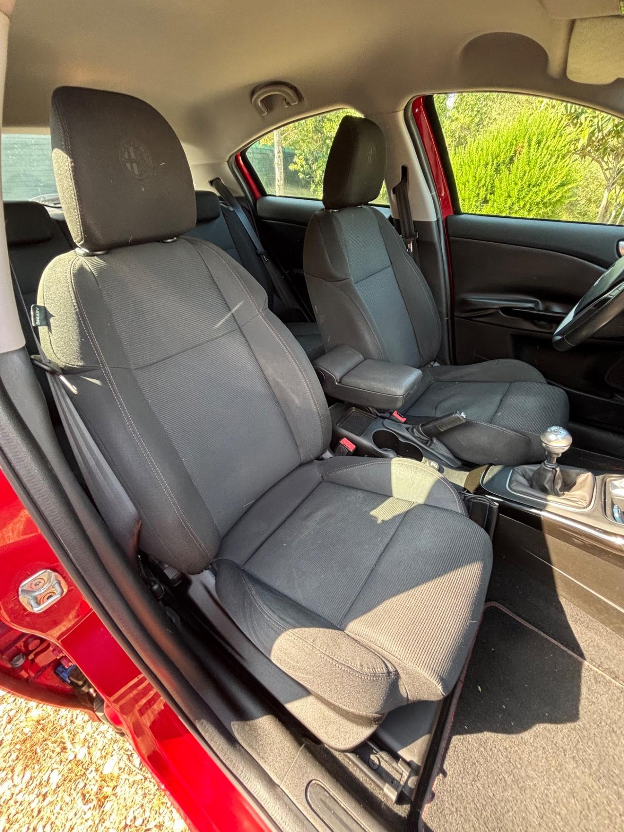 Alfa Romeo Giulietta 1.6 JTDm-2 105 CV Distinctive