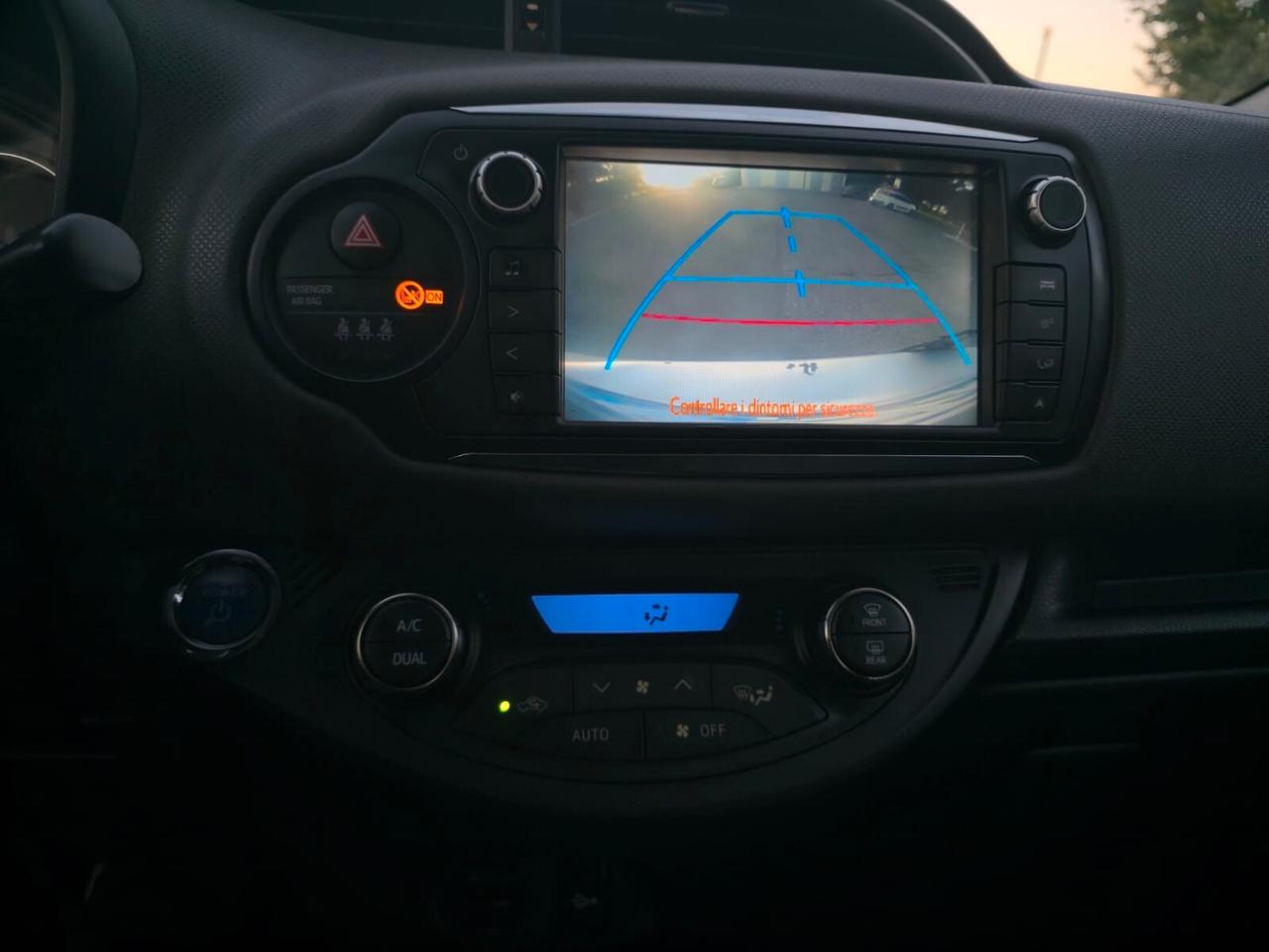 Toyota Yaris 1.5 Hybrid 5 porte Active
