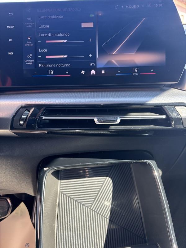 BMW X1 sdrive18d auto LED-NAVI-PELLE-18"