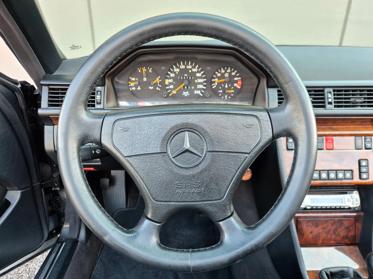 Mercedes-benz E-Series E 200 cat Cabriolet