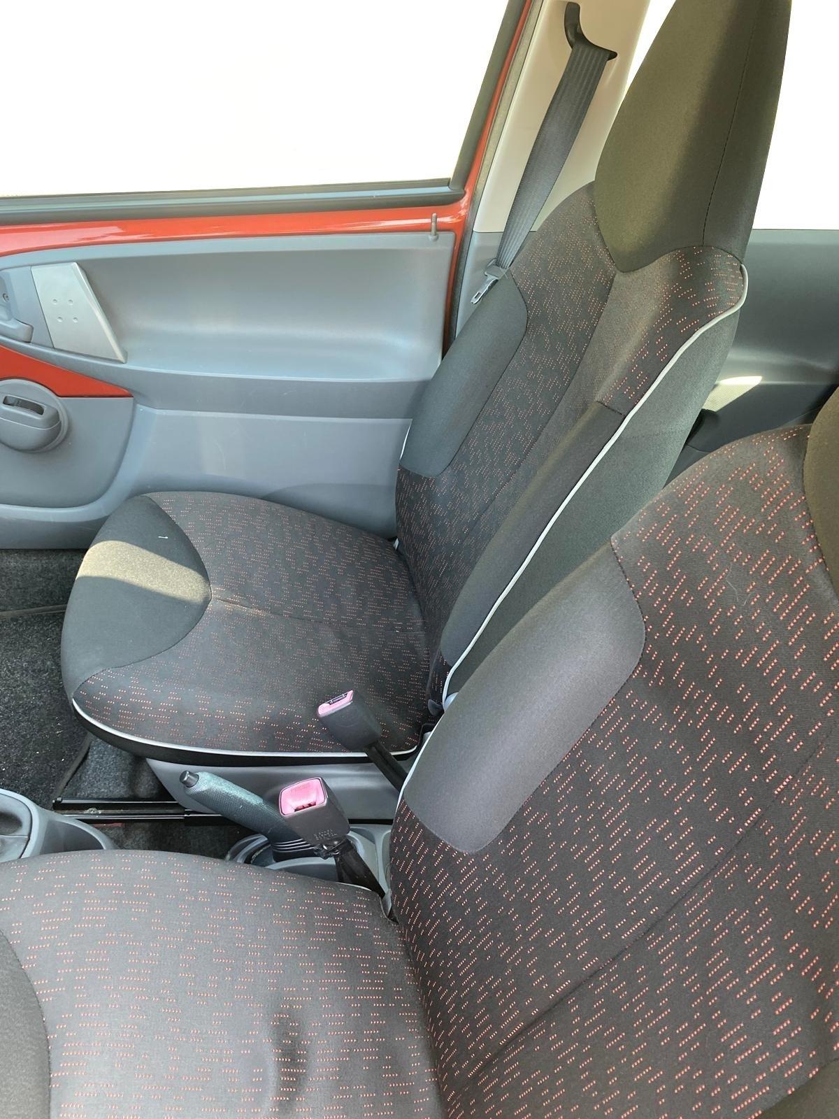 Peugeot 107 1.0 68CV 3p. Sweet Years Ok Neopatentati