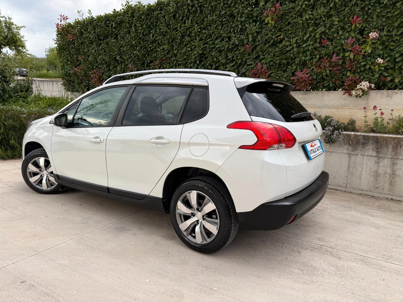 Peugeot 2008 Blue Hdi1.6 CV 92 Allure