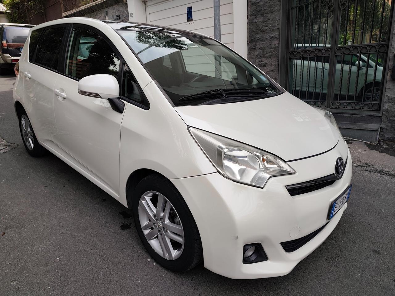 Toyota Verso-S 1.3 Full Optional 2012