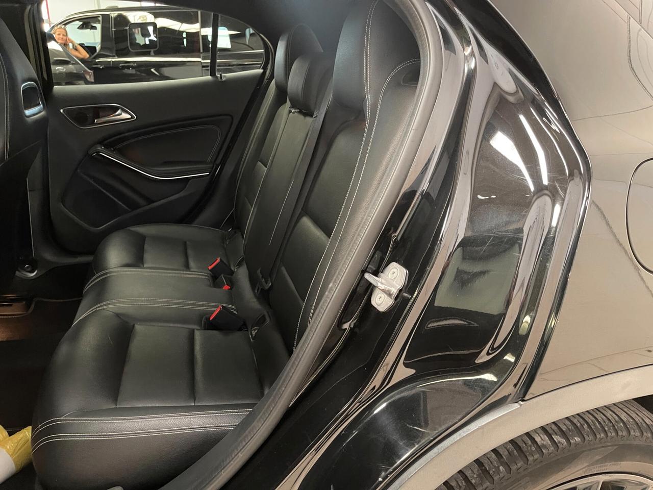 Mercedes-Benz GLA 200 d Night Edition Premium AMG c.auto-Ok Neopatentati-LEGGI SOTTO