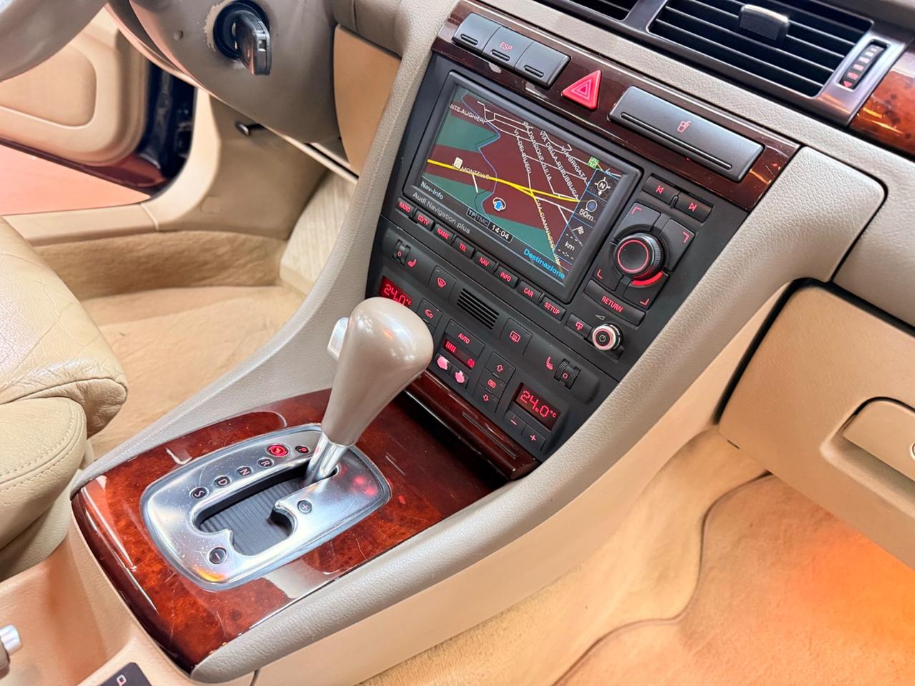 Audi A6 2.5 V6 TDI 180cv Quattro