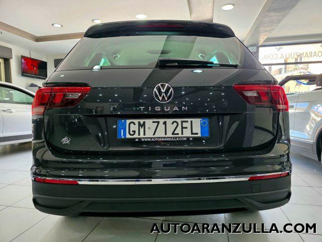 VOLKSWAGEN Tiguan 2.0 Life TDI 150CV SCR DSG - Fari a Led