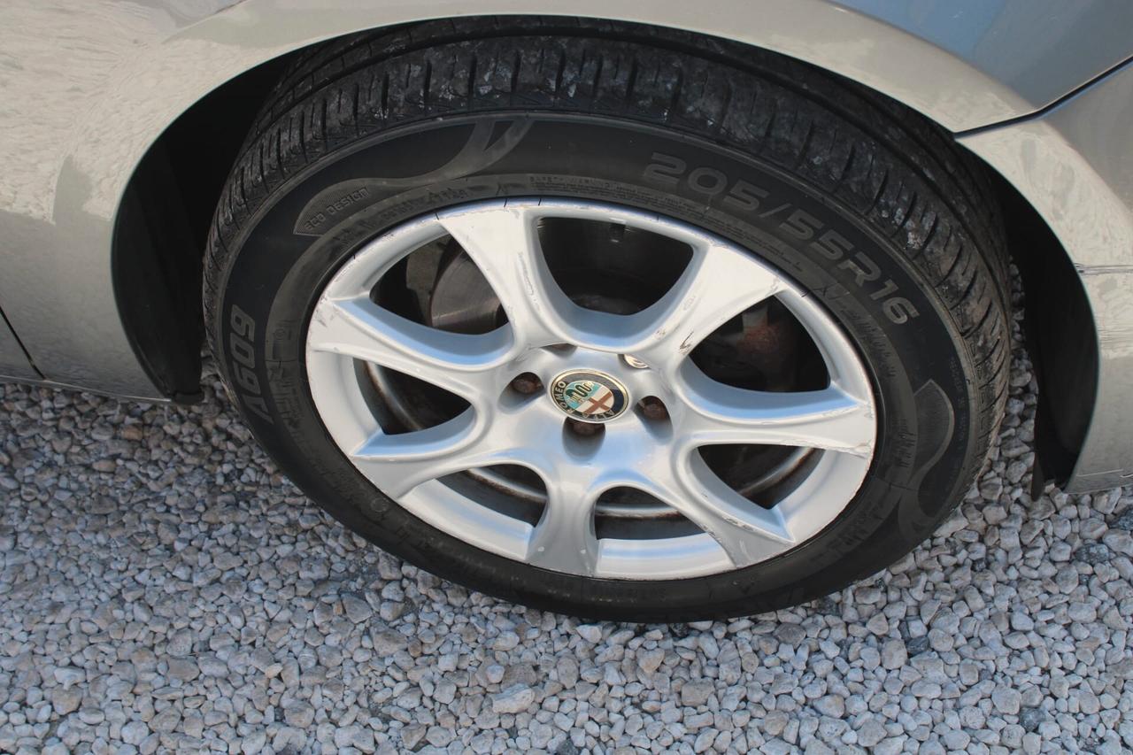 Alfa Romeo Giulietta Tua A SOLI 98€