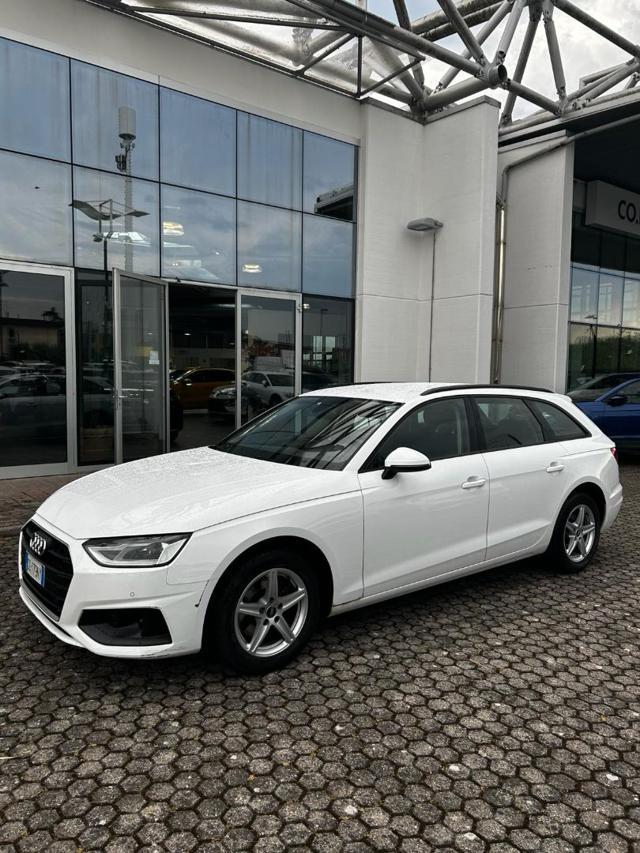 AUDI A4 Avant 30 TDI/136 CV S tronic Business