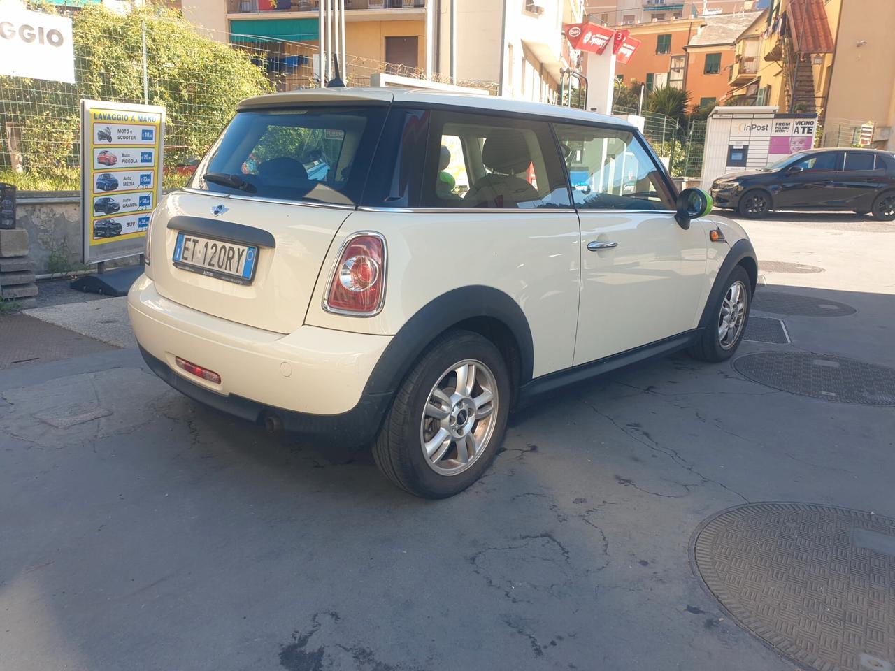 Mini 1.6 16V One (55kW)