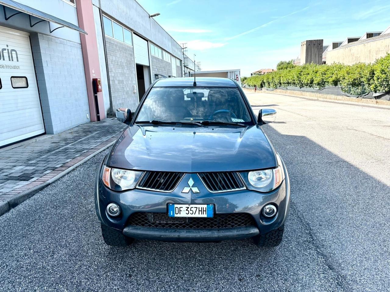 Mitsubishi L200 2.5 DI-D/136CV Double Cab